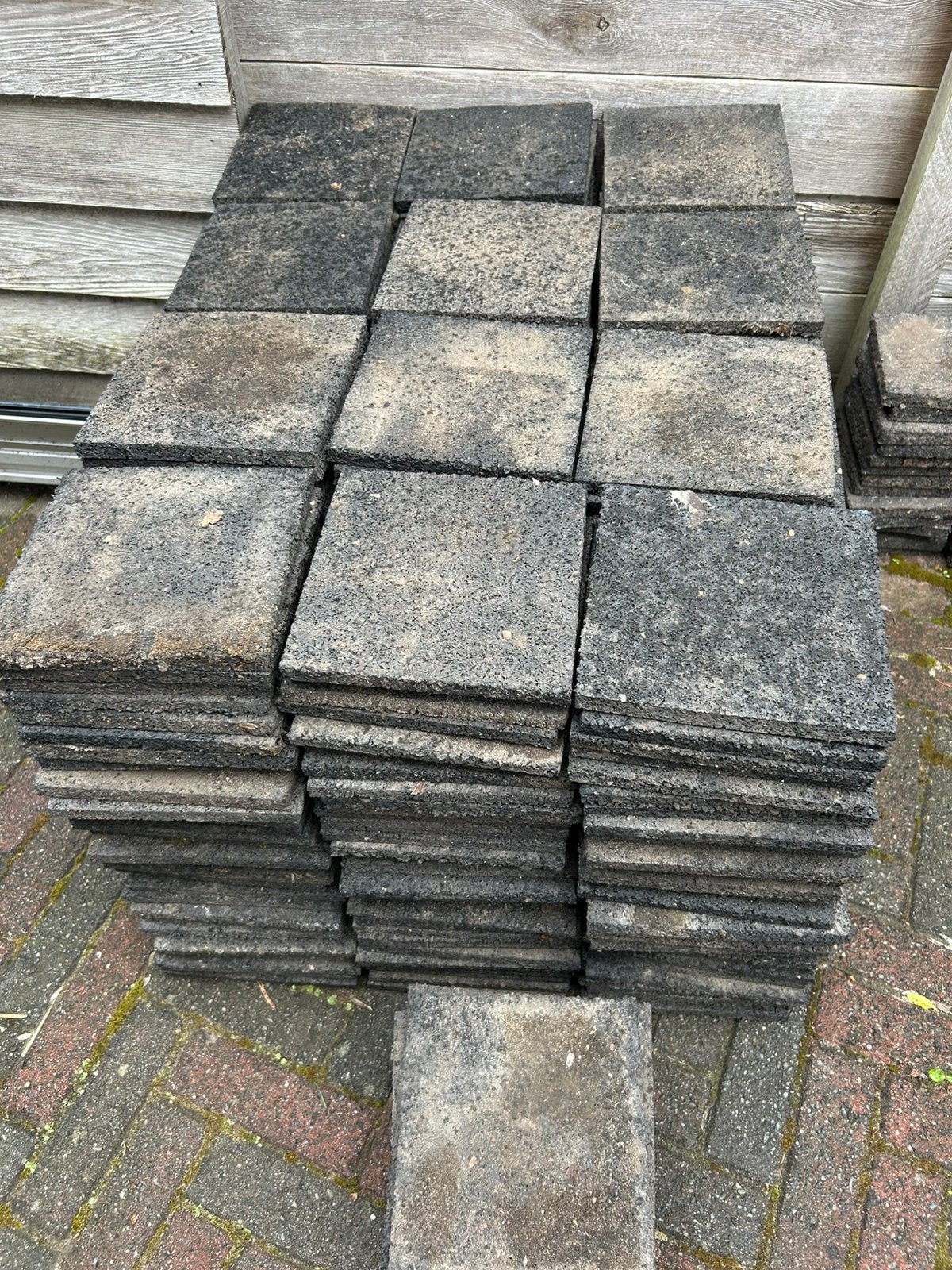 Tegeldragers rubber granulaat. Meer dan 400 stuks voor 25€, Ophalen, Zo goed als nieuw, Rubber, Overige typen