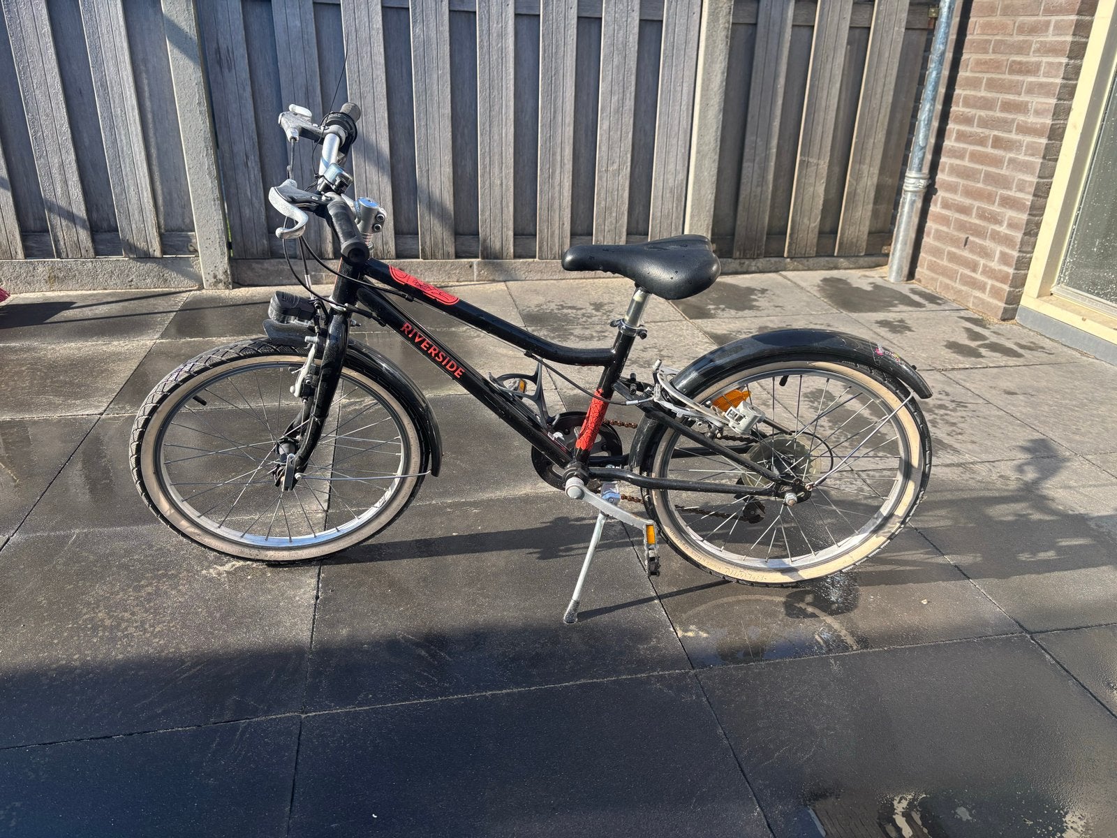 Riverside kinderfiets - Zwart,, Ophalen, Gebruikt, Velgrem, 20 inch of meer