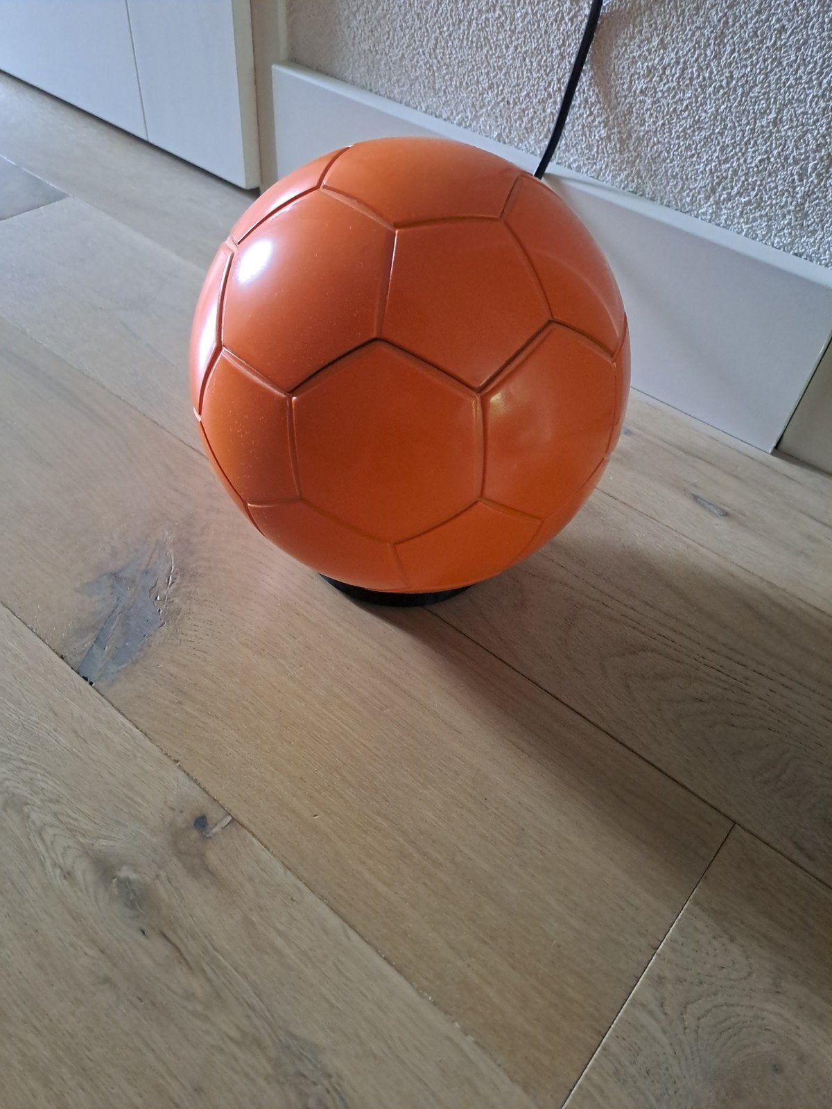 Leuke oranje voetbal lamp, Ophalen of Verzenden, Gebruikt, Kunststof, Oranje