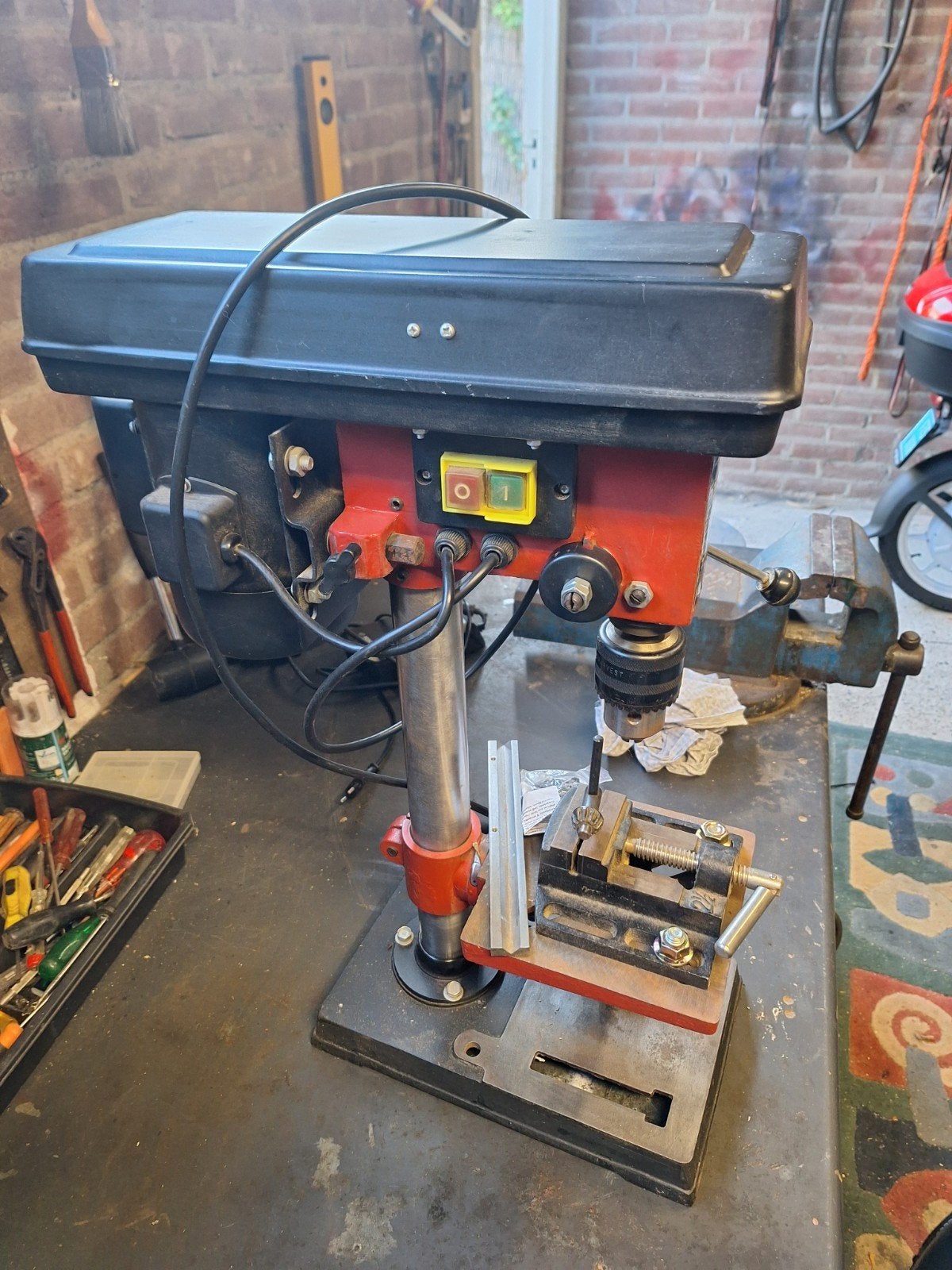 Kolomboormachine met nieuwe terugloopveer en reserve, Ophalen, Gebruikt, 400 tot 600 watt, Kolomboormachine