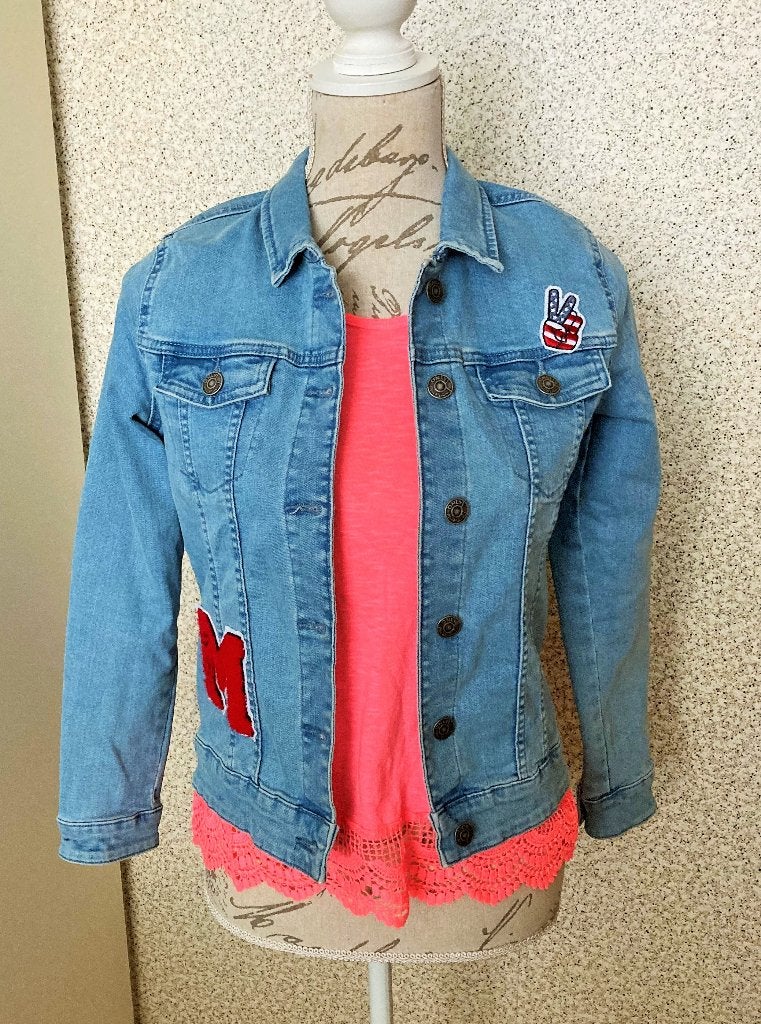 Super spijker jack / jas met patches - Maat 158 - KIDS ONLY, Meisje, Kids Only, Ophalen of Verzenden, Zo goed als nieuw