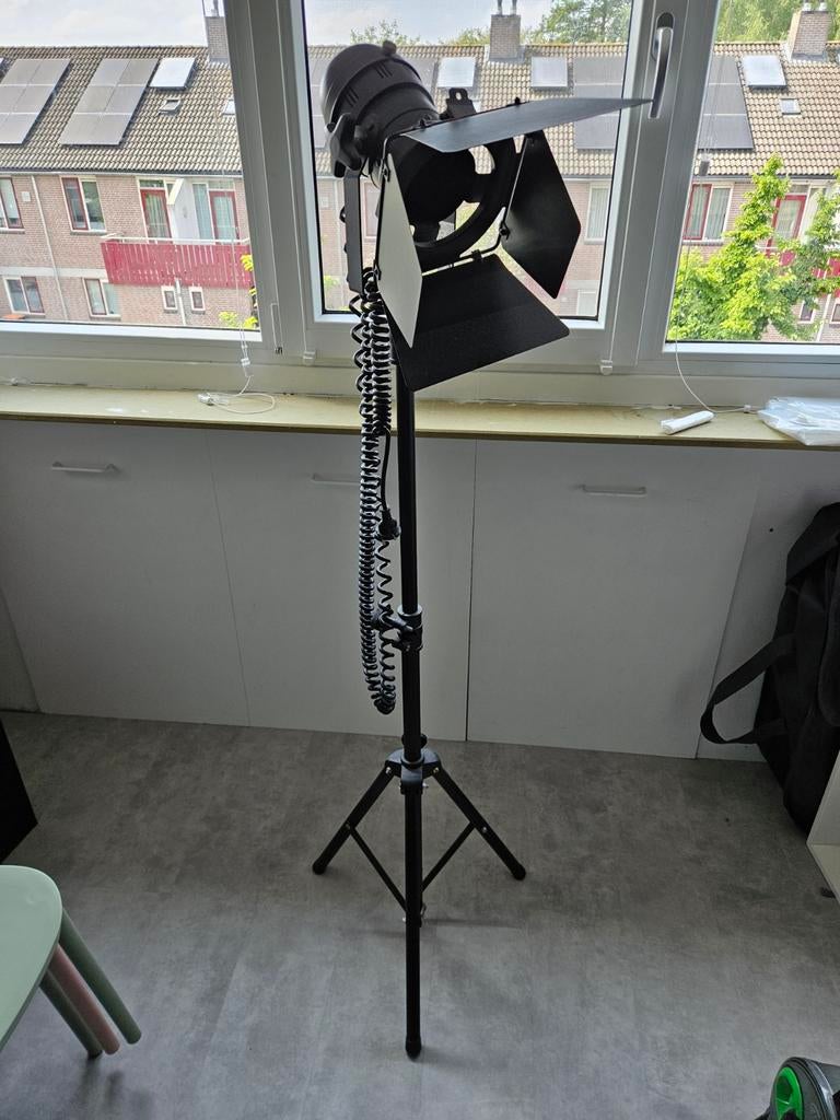 Decoratieve studiolamp op statief - Sfeervolle verlichting, Ophalen, Metaal, Industrieel, Gebruikt