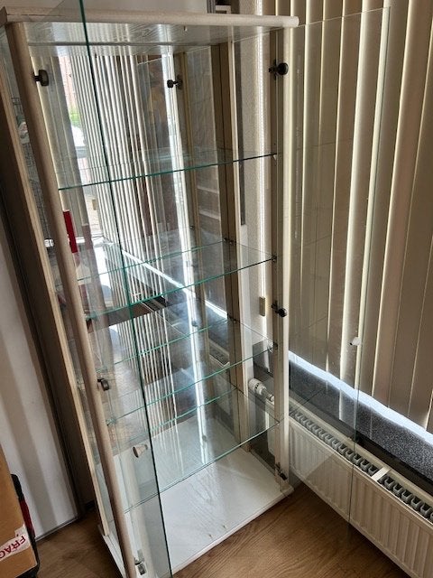 Vitrinekast met Glazen Legplanken en Spiegelachterwand, Ophalen, Gebruikt, 50 tot 100 cm, 150 tot 200 cm
