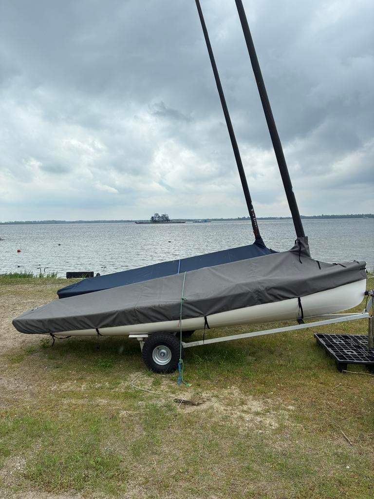Finn jol Devotie 2004 hitmast van 2023, Watersport en Boten, Open zeilboten, Ophalen, Dekzeil, Jol, Buitenboordmotor