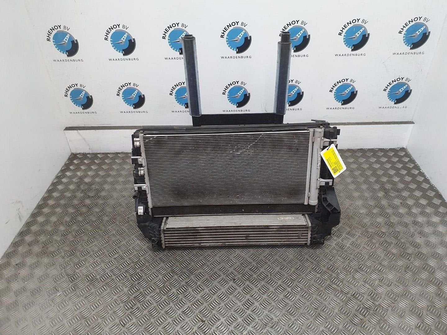 MINI (BMW) MINI F57 MINI Cabrio Cooper  KOELERPAKKET 2020, Ophalen of Verzenden, Gebruikt, Stiba lid