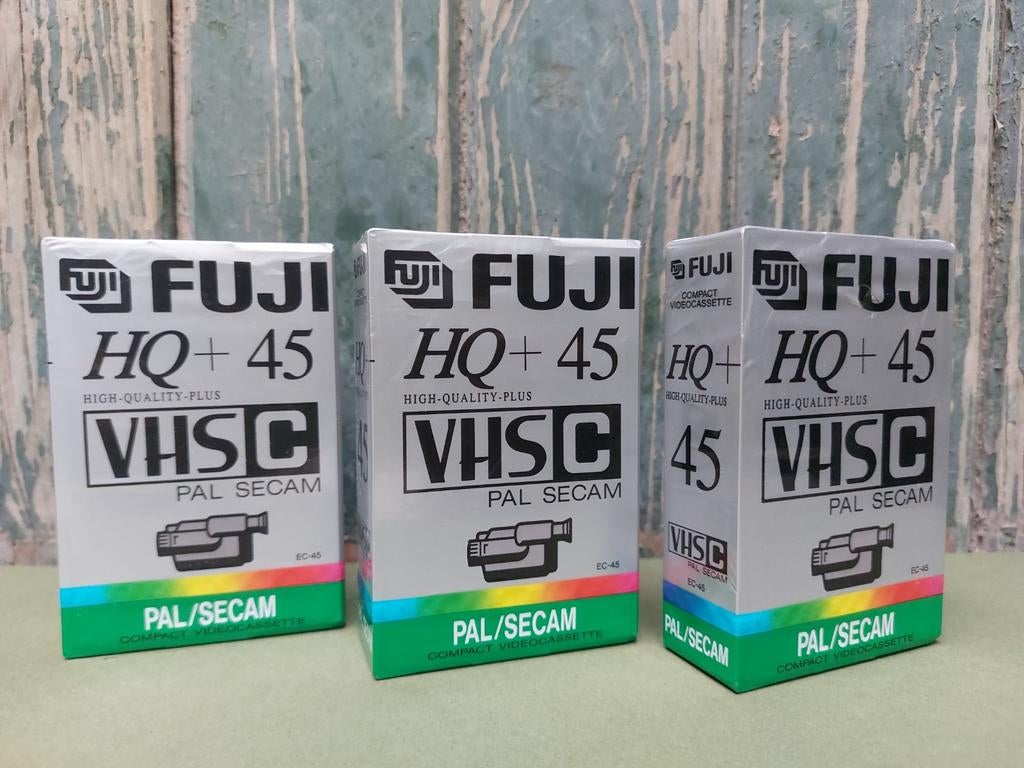 FUJI HQ+ 45 VHS C 3 stuks, Ophalen of Verzenden, (Video)band