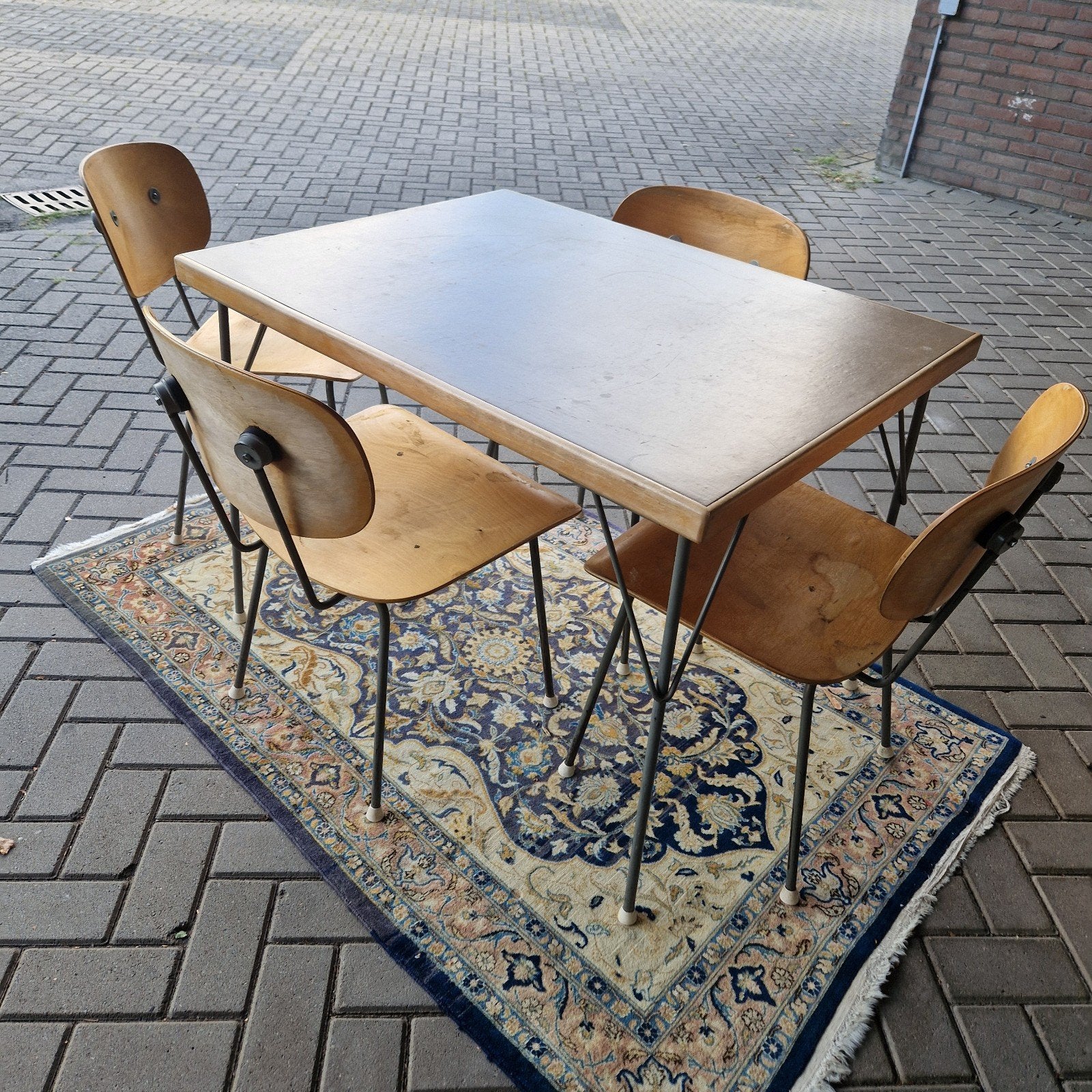 Gispen eettafel met 4 stoelen Wim Rietveld, Ophalen of Verzenden