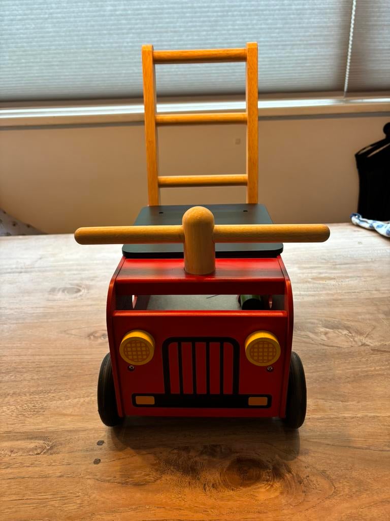 Houten brandweer loopauto van het merk I’m toy., Ophalen, Zo goed als nieuw