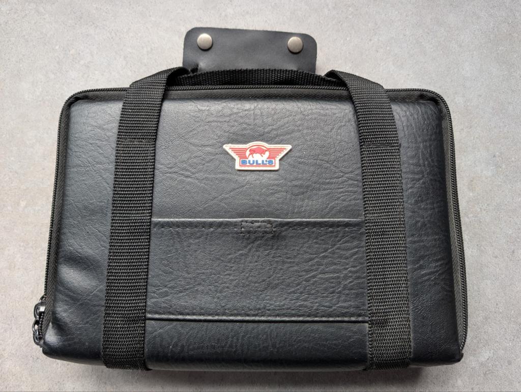 Bulls Ubertas Case Nylon Black Dart Case XL (Littler, Price), Ophalen of Verzenden, Zo goed als nieuw, Overige typen