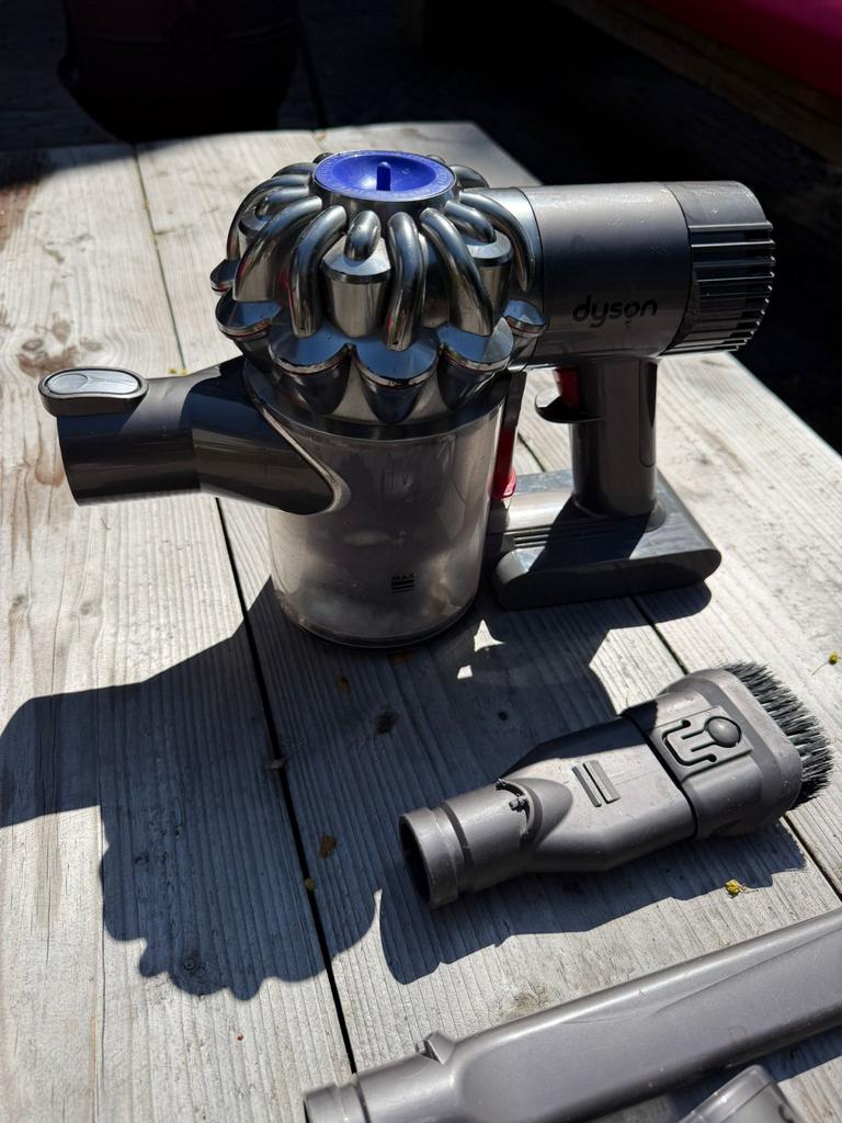Dyson dc62, Witgoed en Apparatuur, Stofzuigers, Ophalen, Gebruikt, Stofzuiger, Minder dan 1200 watt