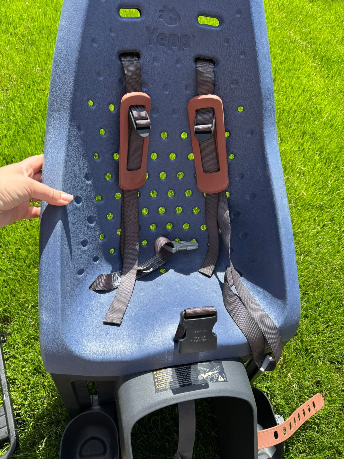 Thule Yepp achter stoeltje met bevestiging, Fietsen en Brommers, Ophalen, Gebruikt, 15 t/m 25 kg, Achterzitje