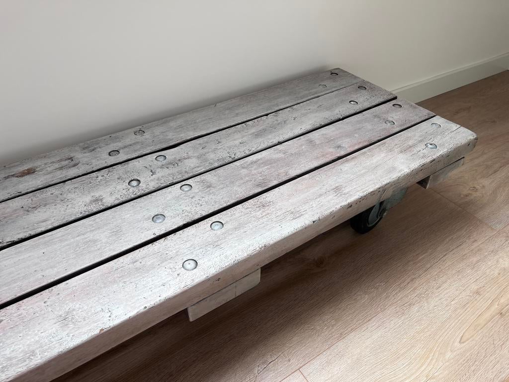 Stoere industriële salontafel op wielen, Huis en Inrichting, Tafels | Salontafels, Ophalen, Minder dan 50 cm, 100 tot 150 cm, Zo goed als nieuw