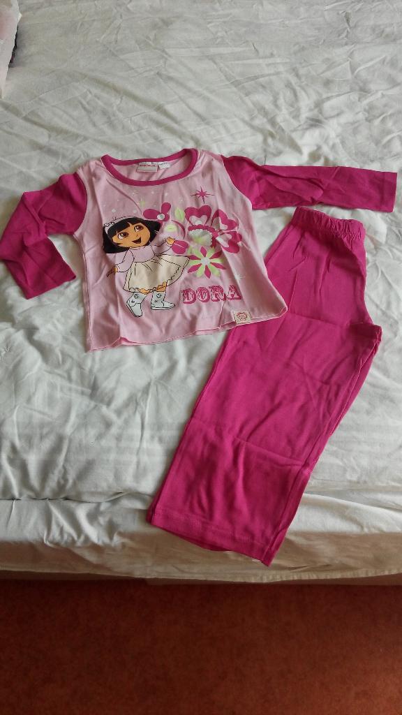 Dora pyjama mt 98/104 *NIEUW*, Ophalen of Verzenden, Nieuw, Meisje, Nacht- of Onderkleding