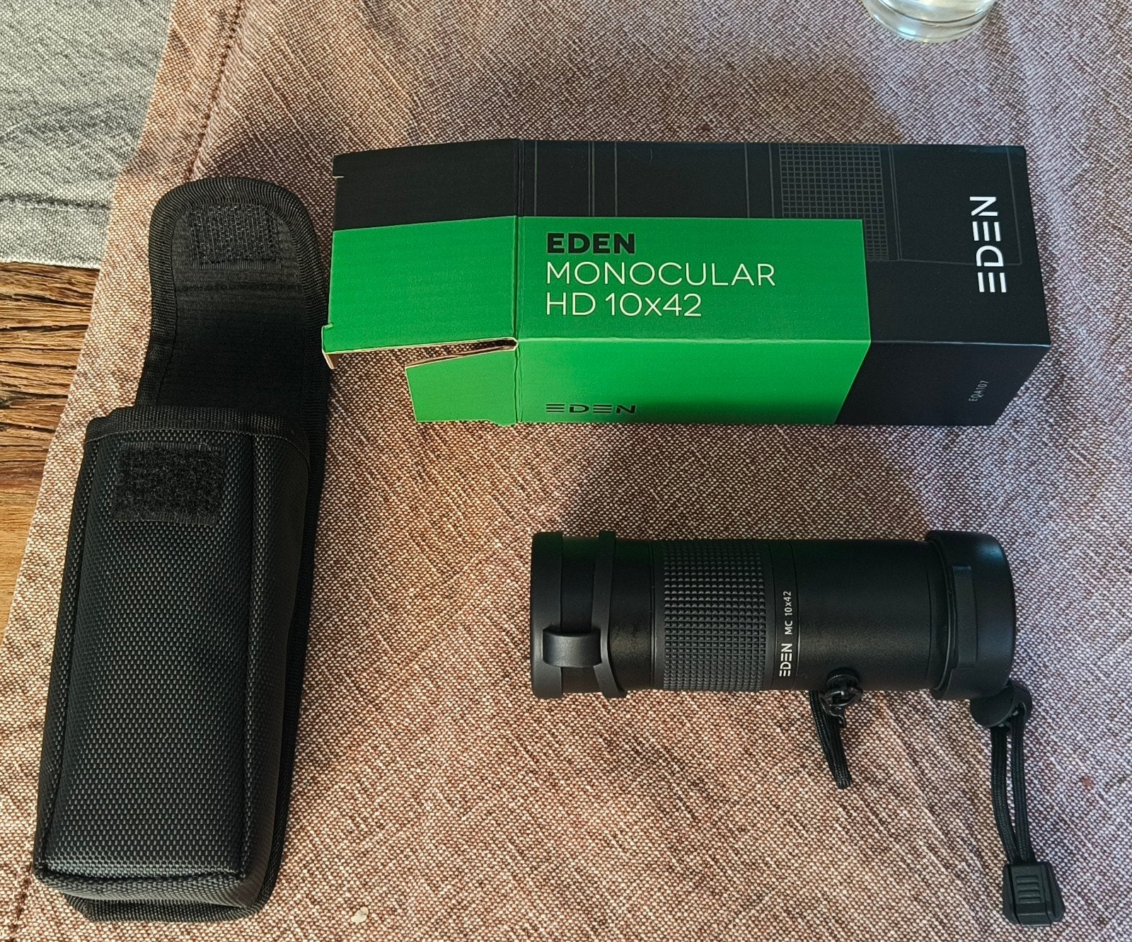 Eden monoculair HD 10x42 - Nieuw met alle accessoires, Ophalen of Verzenden, Nieuw, 8 tot 12x, Met hoes of tas