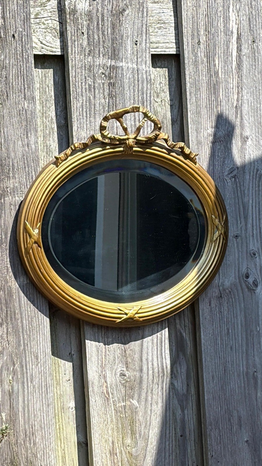 Antieke Franse houten goudkleurige strikspiegel, Ophalen, Ovaal