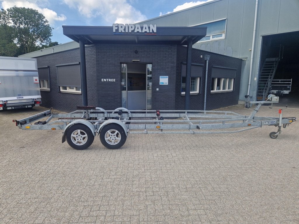 Kalf Boottrailer 680 cm 3500kg, Watersport en Boten, Boottrailers, Gebruikt