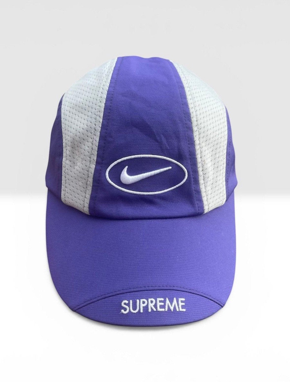 Supreme x Nike Trail Running Hat SS25, Kleding | Heren, Hoeden en Petten, Ophalen of Verzenden, Nieuw, One size fits all, Pet