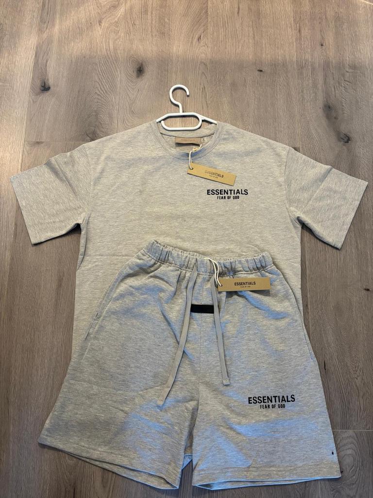 Essentials Fear of God T-shirt en Short Set - Maat M, Ophalen of Verzenden, Nieuw, Maat 48/50 (M), Grijs