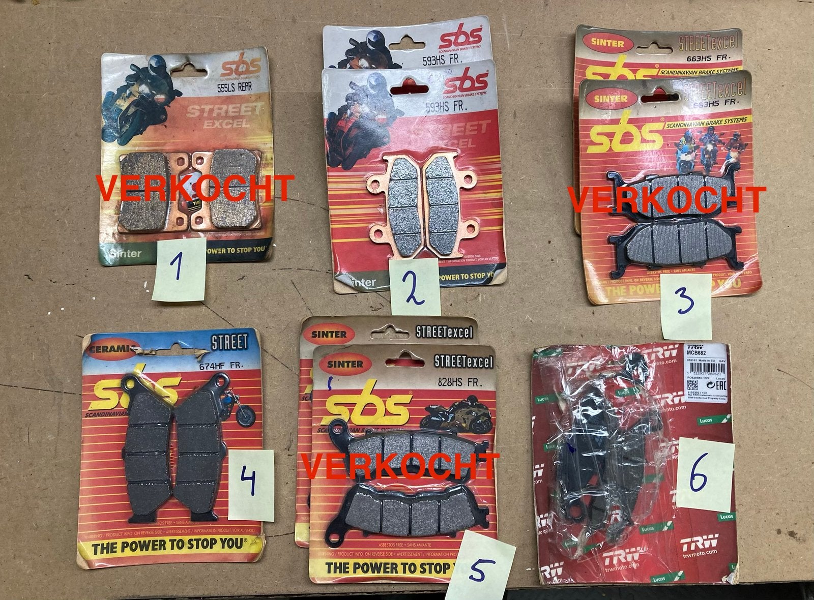 Nieuw (NOS) remblokken sets SBS en TRW, div japanse motoren, Motoren, Ophalen of Verzenden