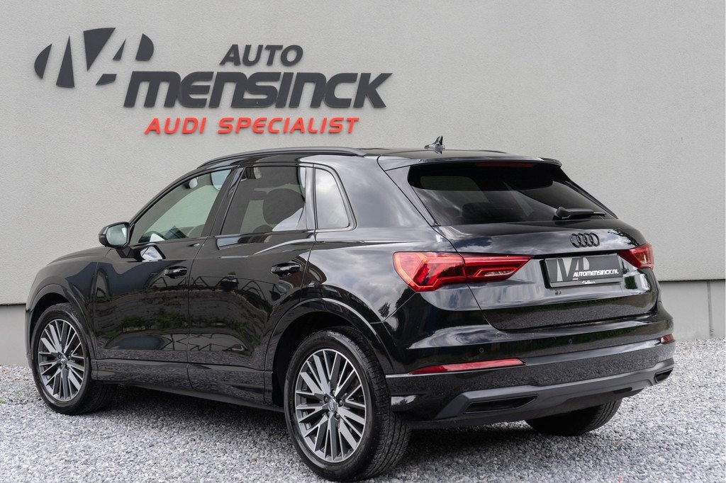 Audi Q3 35 TFSI / Cruise Control/ Virtual Cockpit/ Touch Nav, Auto's, Audi, 4 cilinders, Zwart, Bedrijf, 1470 kg