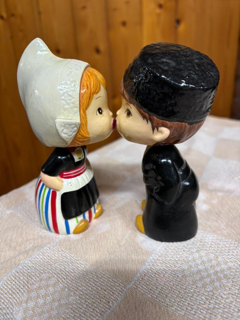 Vintage Bobblehead magnetisch kussende poppetjes, Ophalen of Verzenden, Zo goed als nieuw
