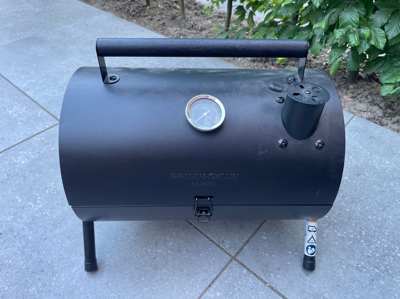 Gusta Barbecue Grill en Smoker - Met Thermometer - Zwart, Ophalen, Nieuw