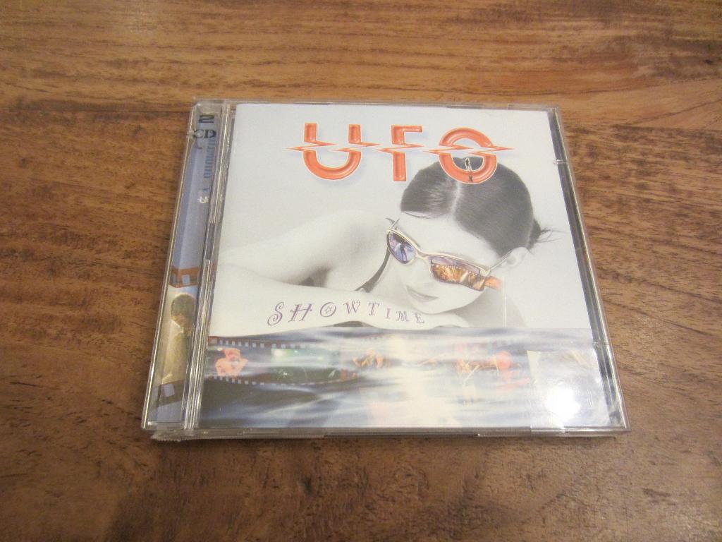UFO - Showtime, Ophalen of Verzenden, Zo goed als nieuw