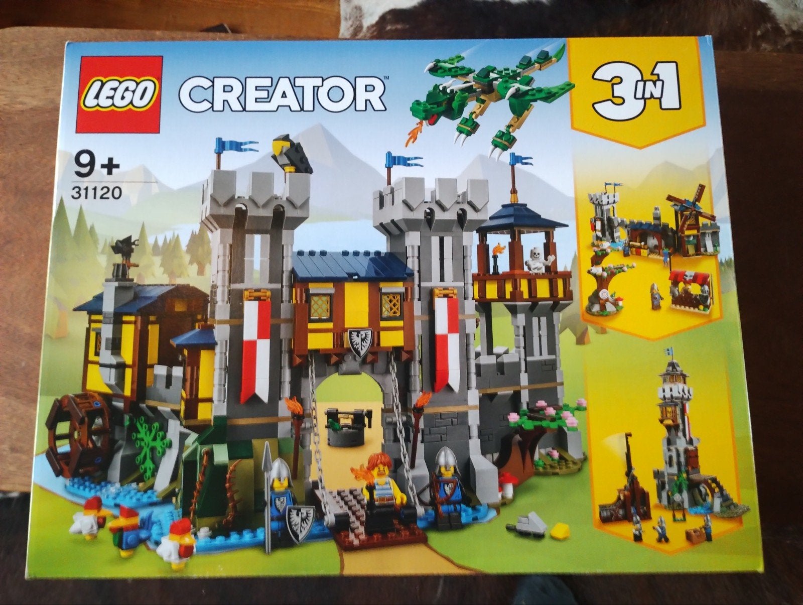 Nieuwe LEGO Creator 31120 Kasteel met lichte doosschade, Ophalen of Verzenden