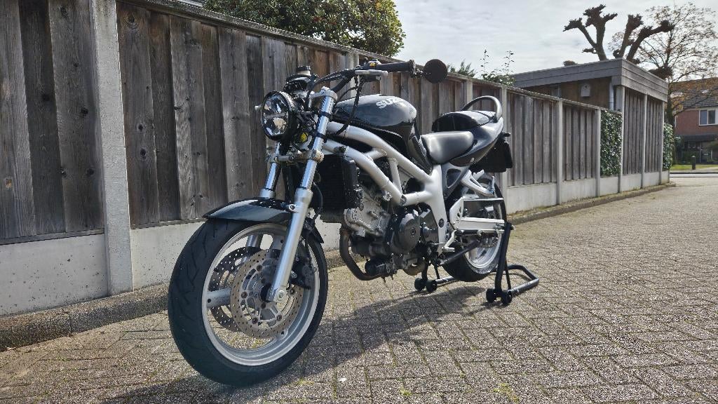 Suzuki SV650 Naked - 2002 - 44.045km - Hyperpro Vering, Motoren, Sportuitlaat, 2 cilinders, Occasion, Motorrijbewijs A