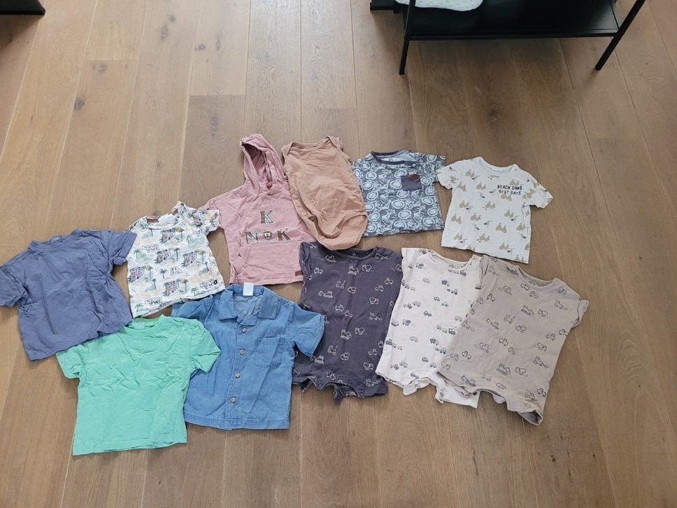Uitgebreid baby kledingpakket maat 74-80 (14 stuks + sokken), Kinderen en Baby's, Babykleding | Overige, Jongetje, Ophalen of Verzenden