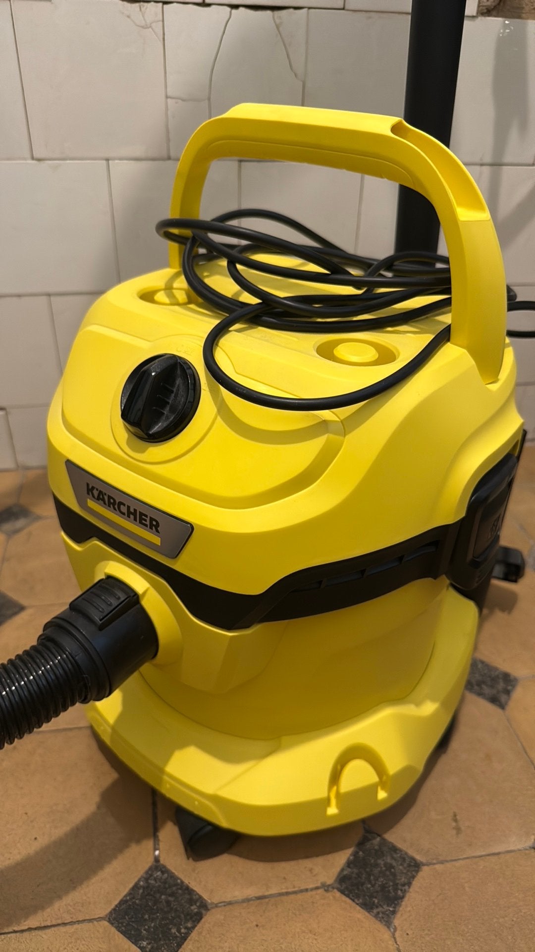 Kärcher WD 2 Plus stofzuiger, Ophalen, Zo goed als nieuw