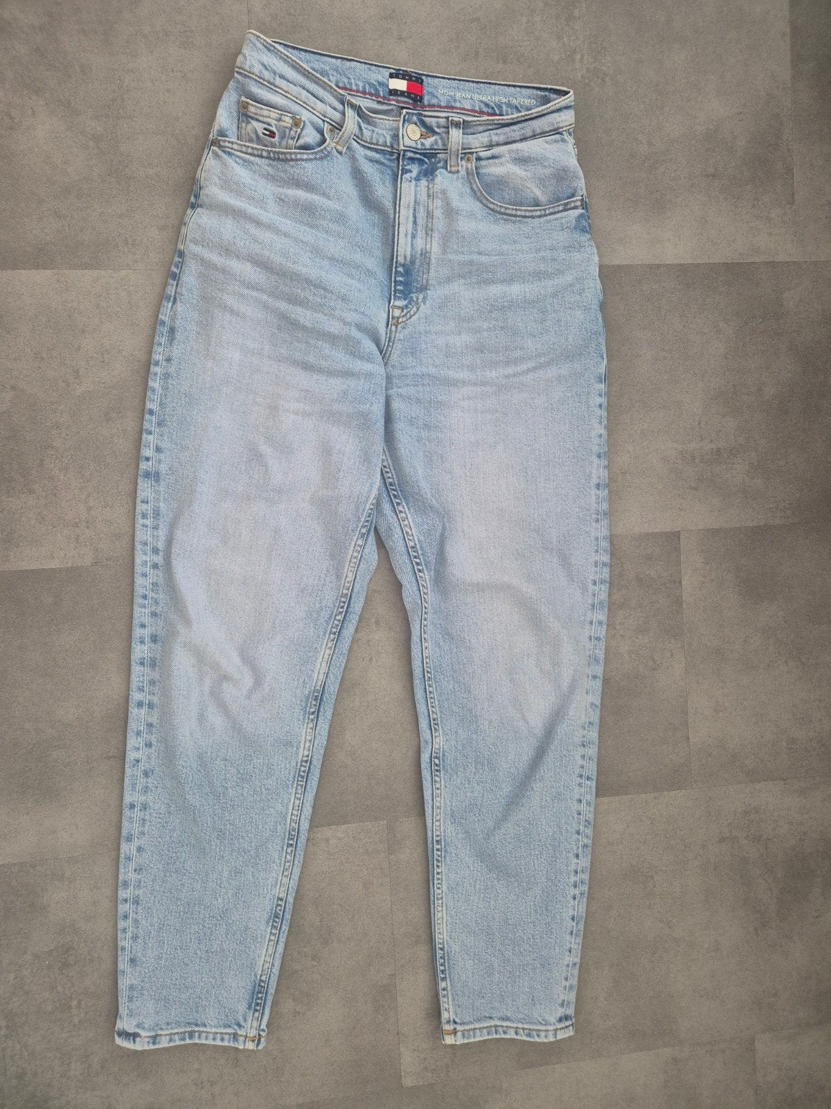 Tommy Jeans Mom Ultra High • maat 27, Ophalen, Blauw, Nieuw, W27 (confectie 34) of kleiner