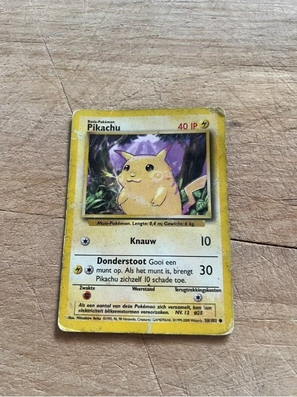 Pokemon Pikachu NL 58/102, Ophalen of Verzenden, Zo goed als nieuw, Losse kaart