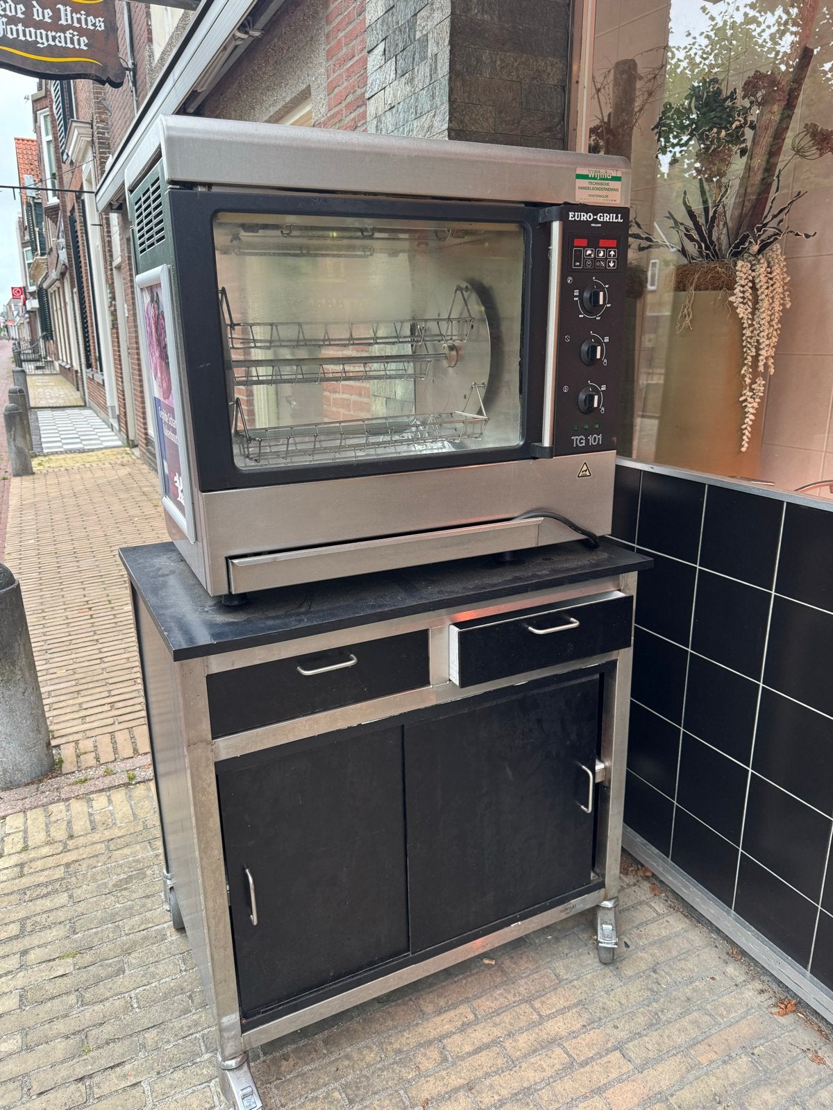 Euro-Grill TG 101 Kippengrill met RVS onderstel, Ophalen, Gebruikt, Fornuis, Frituur en Grillen