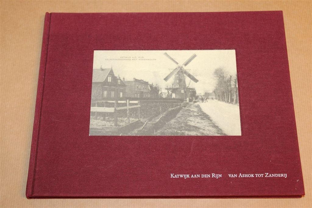 Katwijk aan den Rijn — Fotoboek Van Ashok tot Zanderij, Ophalen of Verzenden, Gelezen