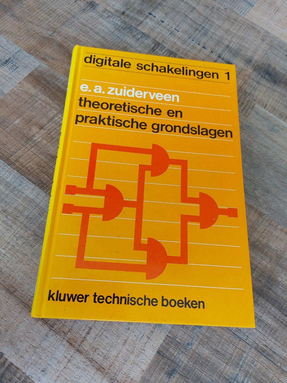 vintage electronica, Digitale schakelingen 1, Ophalen of Verzenden, Zo goed als nieuw, Elektrotechniek