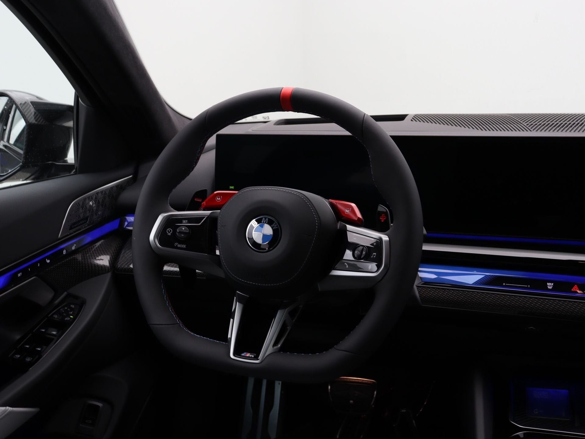 BMW M5 (bj 2026, automaat), Auto's, Automaat, Verwarmde buitenspiegels, 8 cilinders, 4395 cc