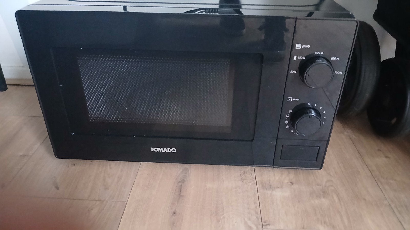 Tomado Magnetron - Zo goed als nieuw, Ophalen, Minder dan 45 cm, Vrijstaand, Magnetron