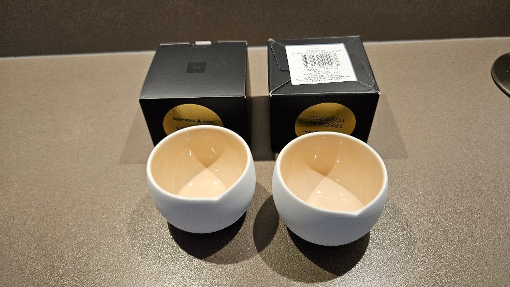 2 Nespresso origin collection espresso cups, Nieuw, Ophalen of Verzenden, Overige stijlen, Kop(pen) en/of Schotel(s)