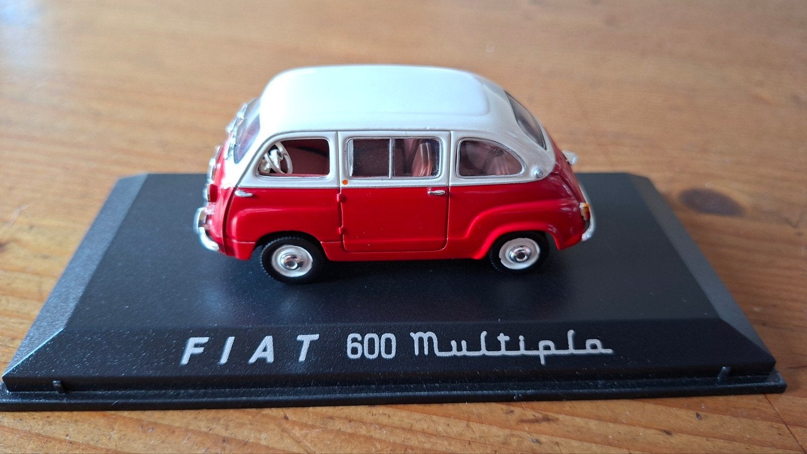 Fiat 600 Multipla, 1:43, Norev,  nr 227, Ophalen of Verzenden, Zo goed als nieuw, Auto, Norev