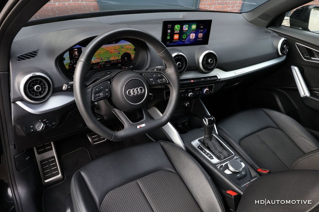 Audi Q2 35 TFSI 150PK 3x S-LINE VIRTUAL MATRIX 19" CARPLAY, Auto's, Audi, 4 cilinders, 150 pk, Leder en Stof, Zwart