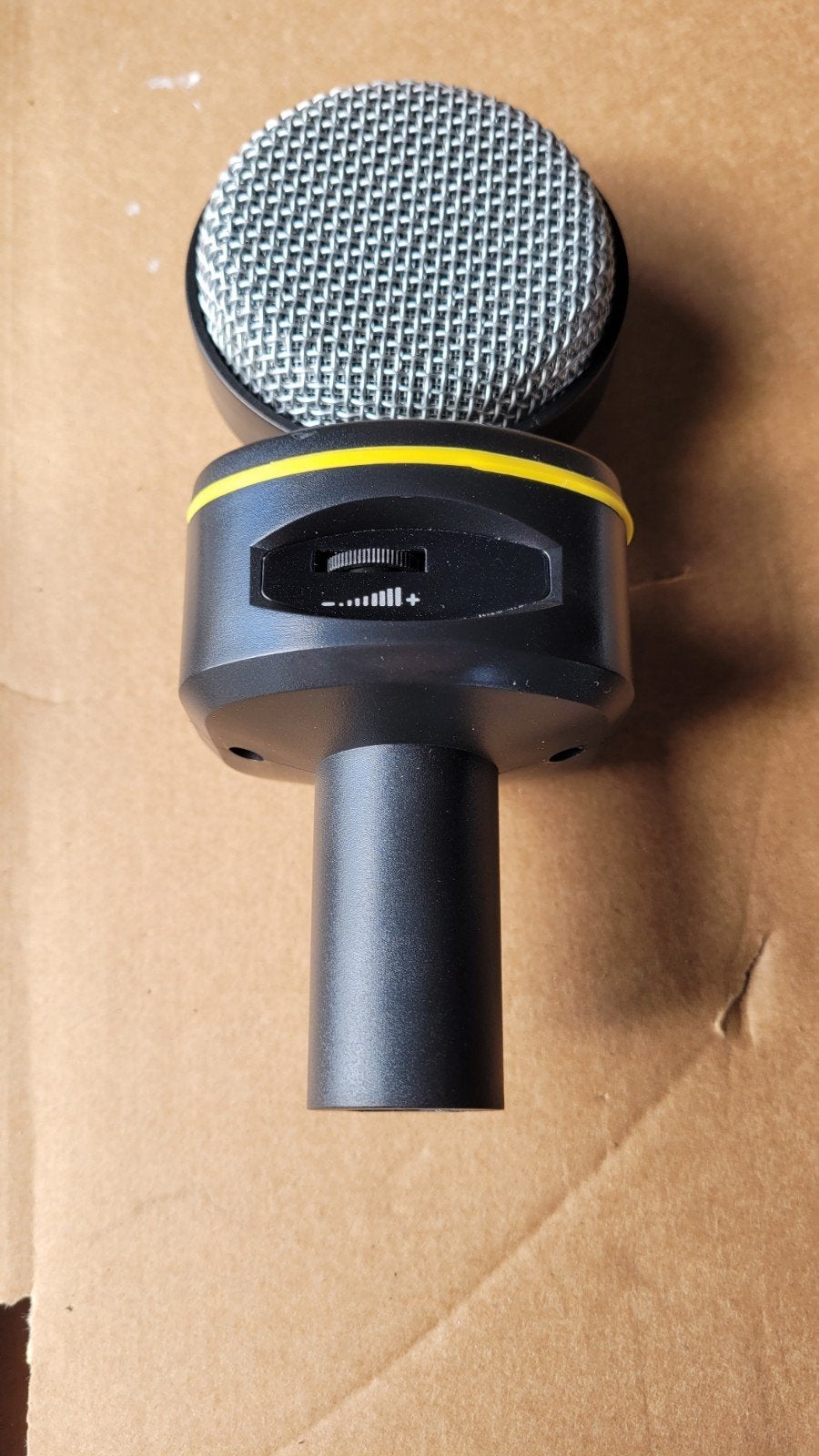 Microfoon Soundlab
volumeregeling , Muziek en Instrumenten, Ophalen, Nieuw, Studiomicrofoon
