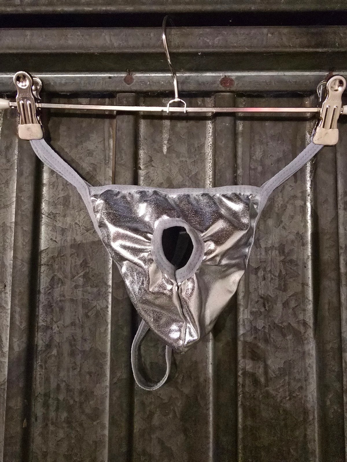 Zilverkleurige String met Open Kruis, Verzenden, Zilver