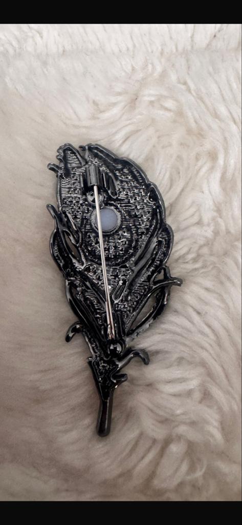 Elegante Broche in pauwen veer- Veer Design, Overige materialen, 4 tot 7 cm, Zwart, Ophalen of Verzenden