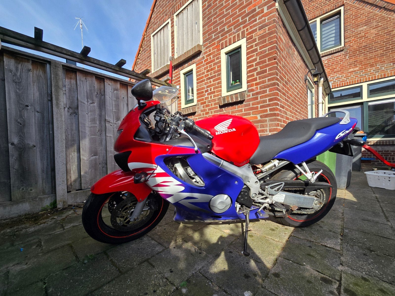 Honda CBR 600 F4 Sportmotor 1999 78kw evt 35kw, Particulier, Sport