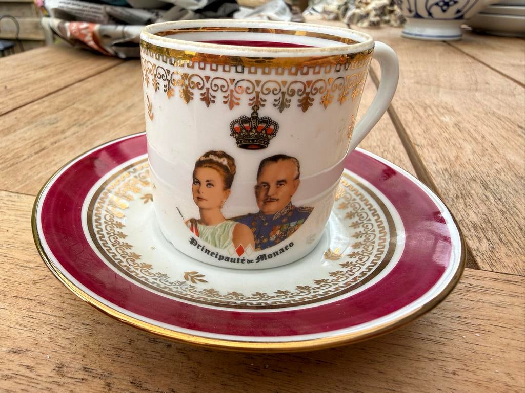 Souvenir kop en schotel Prins Rainier III en Grace Kelly, Ophalen of Verzenden