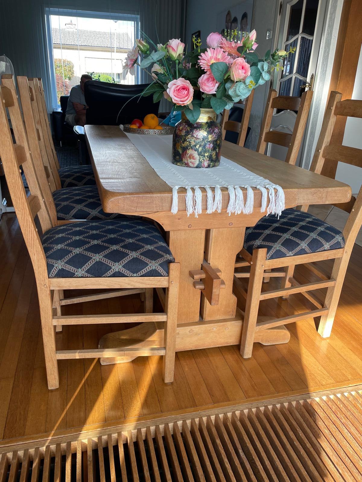 Massief eiken eethoek met 6 gestoffeerde stoelen – Vintage, Ophalen, Zo goed als nieuw, 4 tot 6 stoelen