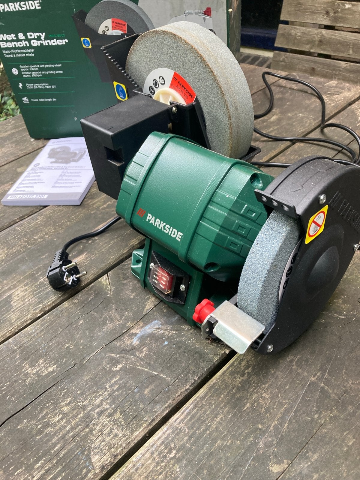 Parkside Slijpmachine met droog- en natslijpsteen, Doe-het-zelf en Verbouw, Gereedschap | Slijpmachines, Ophalen, Nieuw, Minder dan 700 watt
