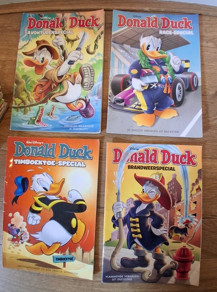 Foto 2 van Grote verzameling Donald Duck stripboeken(90–2023)450 stuks