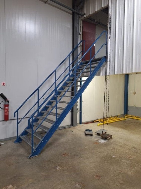 Stevige trap - gegalvaniseerd, Ophalen, Gebruikt, Trap, 2 tot 4 meter